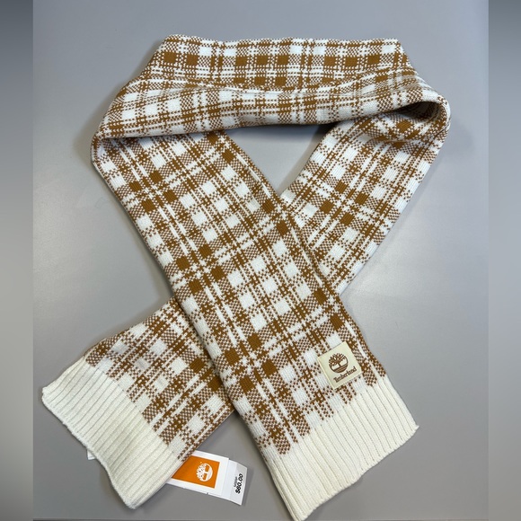 NWT Timberland Cozy Plaid Scarf 🧣 - Picture 3 of 6